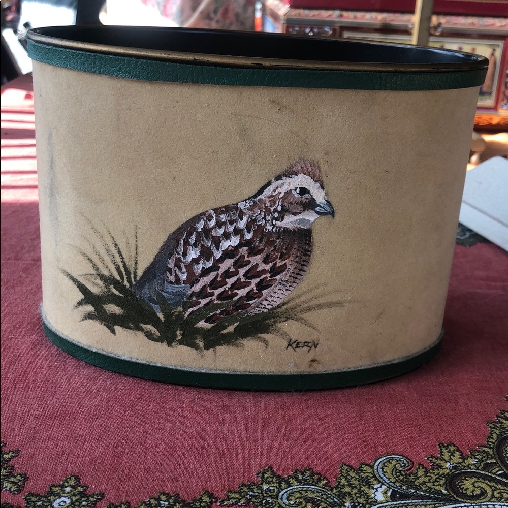 Rare Bob white Quail motif hand painted metal Towleware planter. Plantation farm
